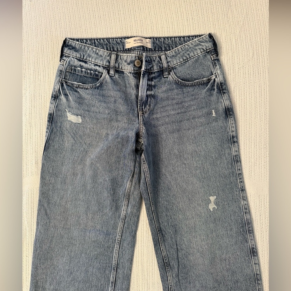 NEW Hollister Low Rise Baggy Jean